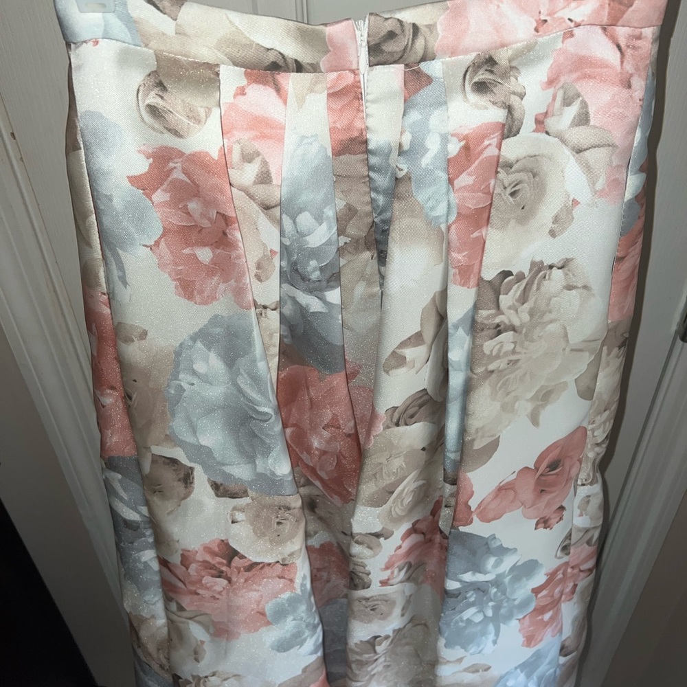 Prom Dress - Picture 3 of 4